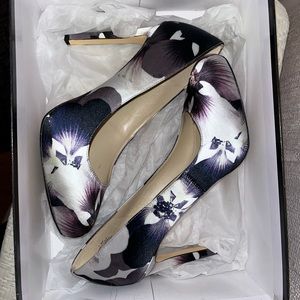Nine West Size 7 1/2 Black/Multicolor Heels